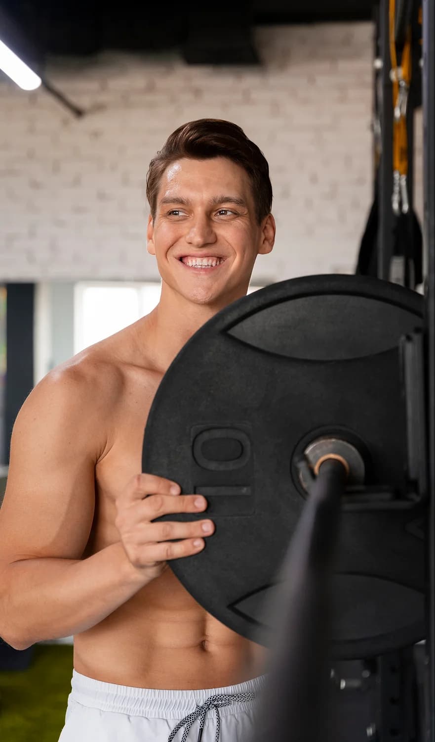 Level, la primera clínica de wellness masculino en Colombia. Protocolos médicos personalizados para optimizar tus niveles de testosterona, mejorar tu energía, potenciar tus músculos y fortalecer tu salud sexual y bienestar integral